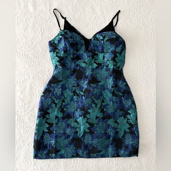 NWOT Lulus Ready for Festivities Blue Multi Floral Jacquard Mini Dress Medium - Picture 2 of 9